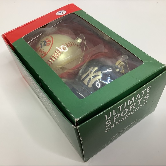 New York Yankees Hand Painted Glass Ornament Set Of 2 MLB Baseball NIB Set Of 2 - Picture 7 of 9